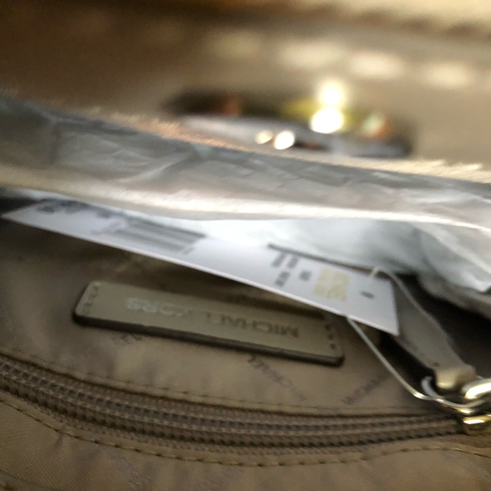 Michael Kors purses - Picture 7 of 7